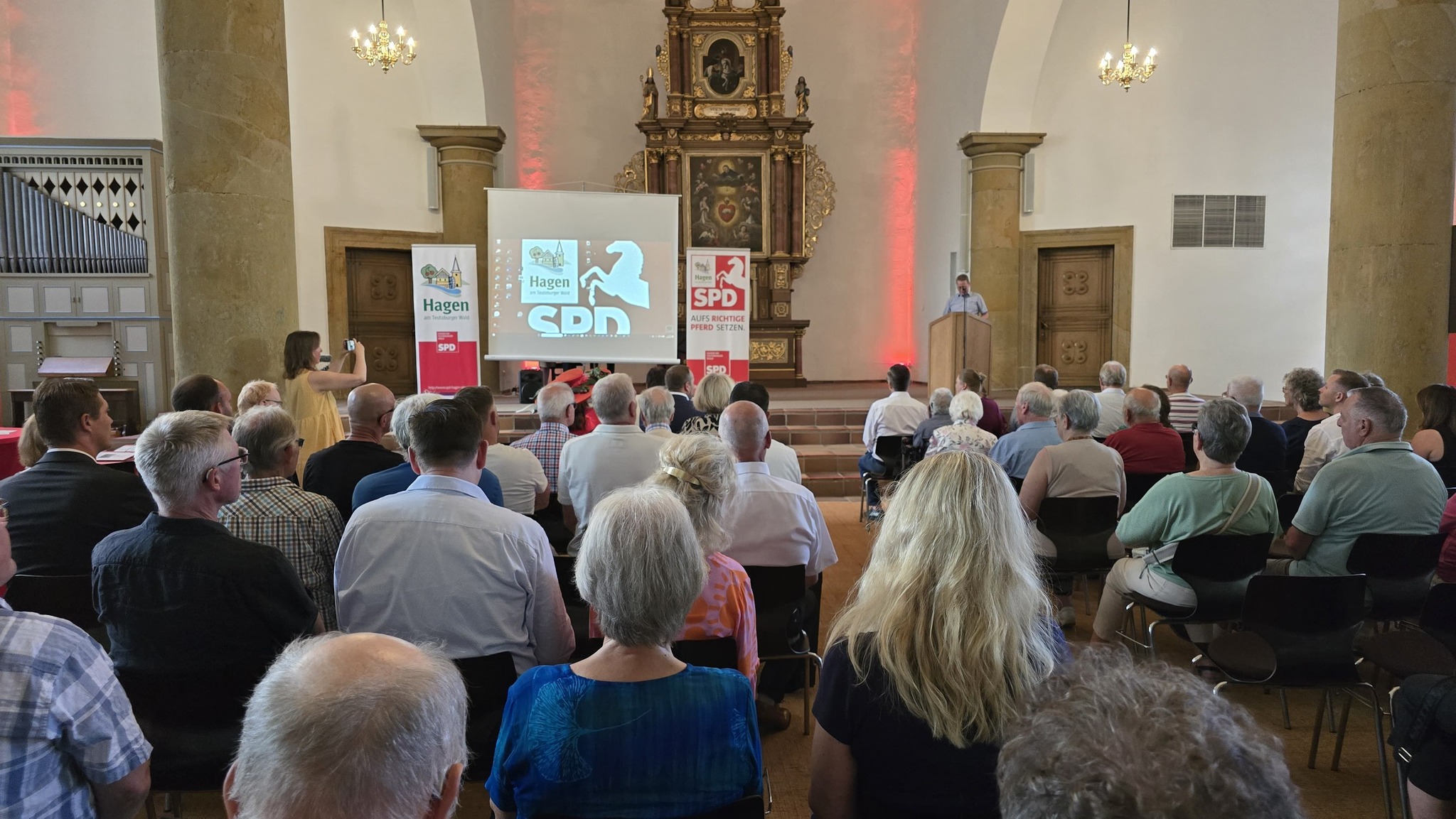 533108796_1204231311737786_3259040511256331040_n Adrian Schäfer<br />
(Foto: Swaantje Hehmann)